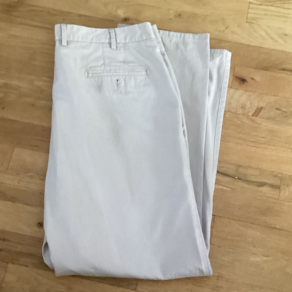Peter Millar Light Cream Chinos.  Size 38